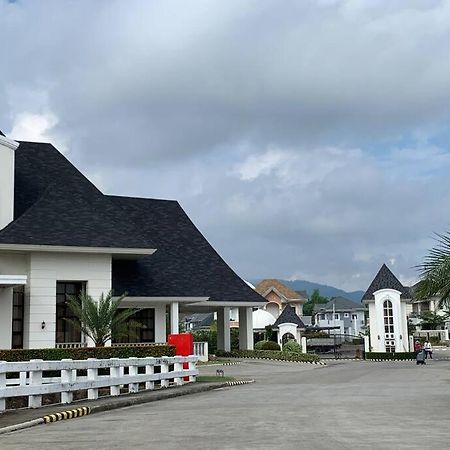 Cozy Home At A Private Subdivision Abucay Buitenkant foto